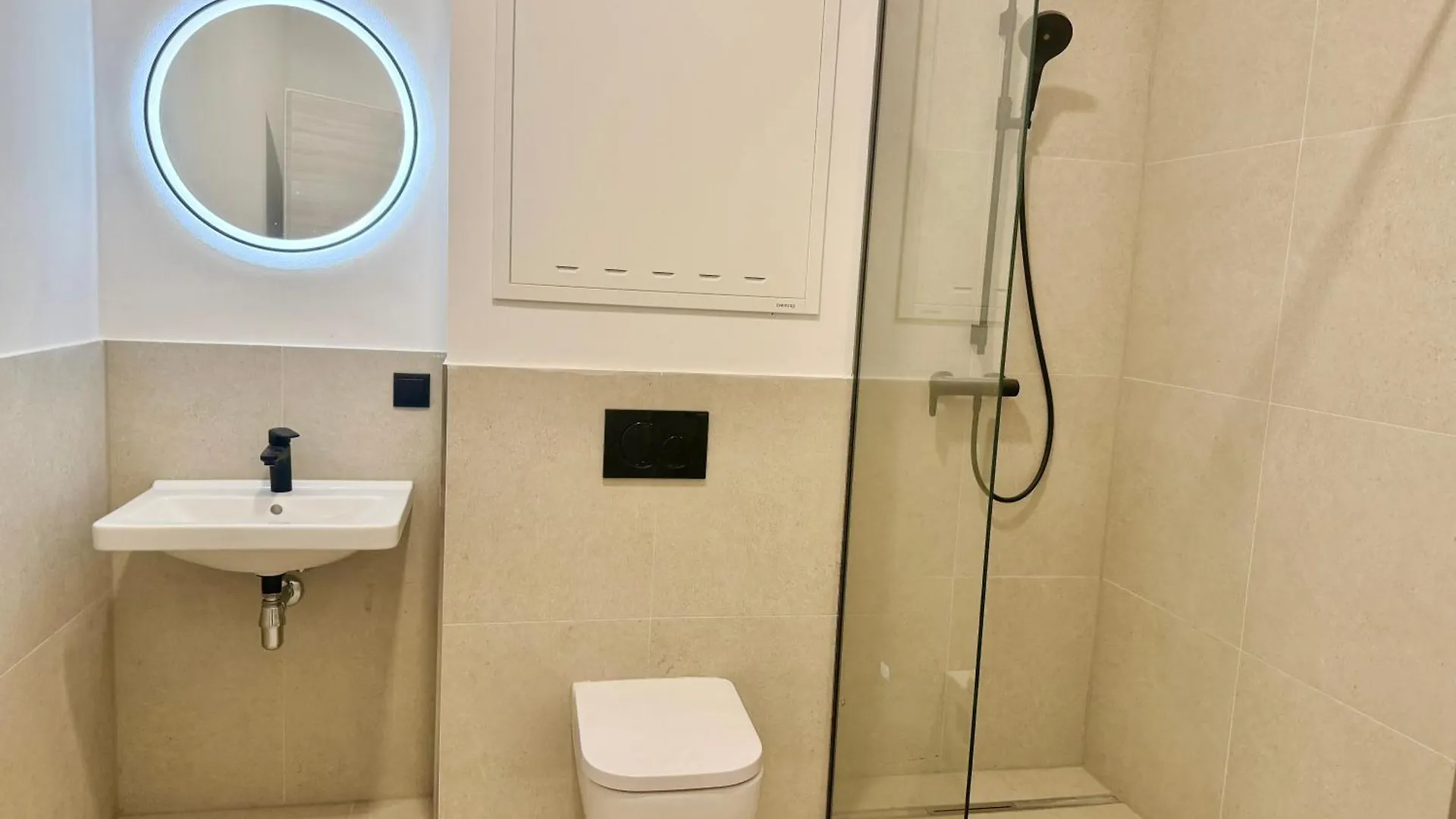 Apartamento Cosy Studio With Terrace Viena 0*,
